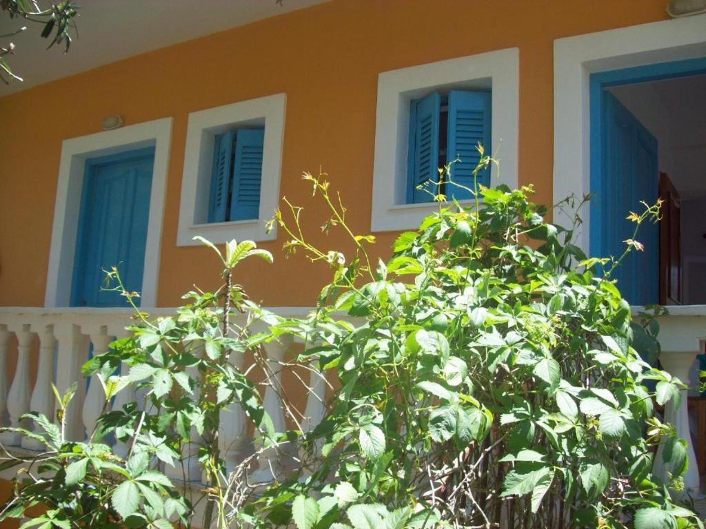 Villa Vania Gardenos Vitalades Ngoại thất bức ảnh