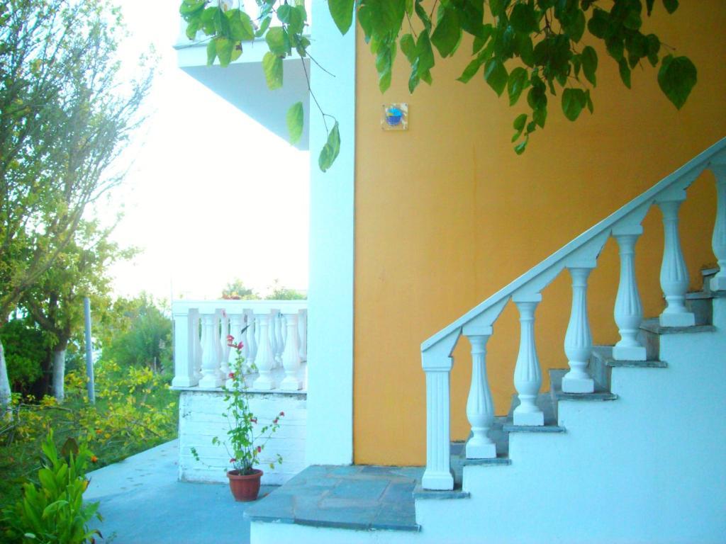 Villa Vania Gardenos Vitalades Ngoại thất bức ảnh